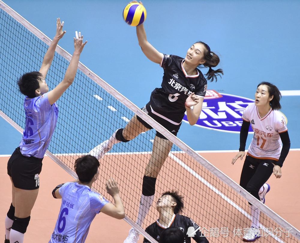 淘汰赛巅峰对决!闽南独角兽队小胜漓江鲨队队,游泳赛场再起波澜;节奏掌控在手的简单介绍 淘汰赛巅峰对决!闽南独角兽队小胜漓江鲨队队,游泳赛场再起波澜;节奏掌控在手的简单介绍