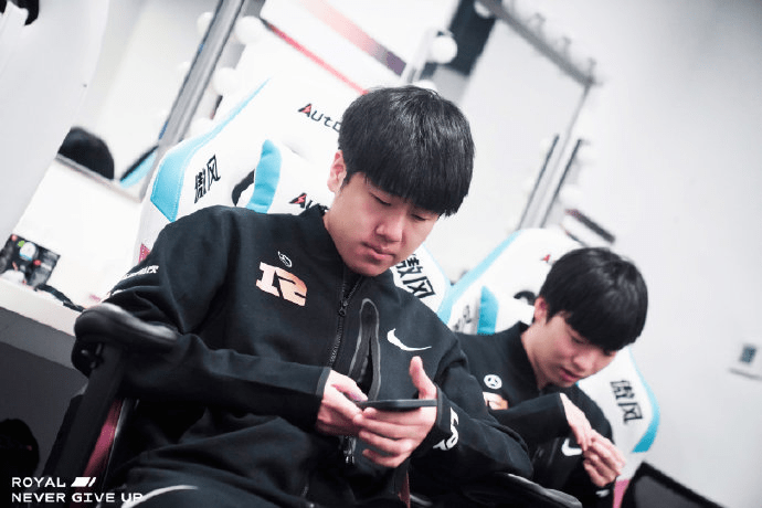 亚博-包含Uzi关键节点大胜，MAD带队取胜！的词条