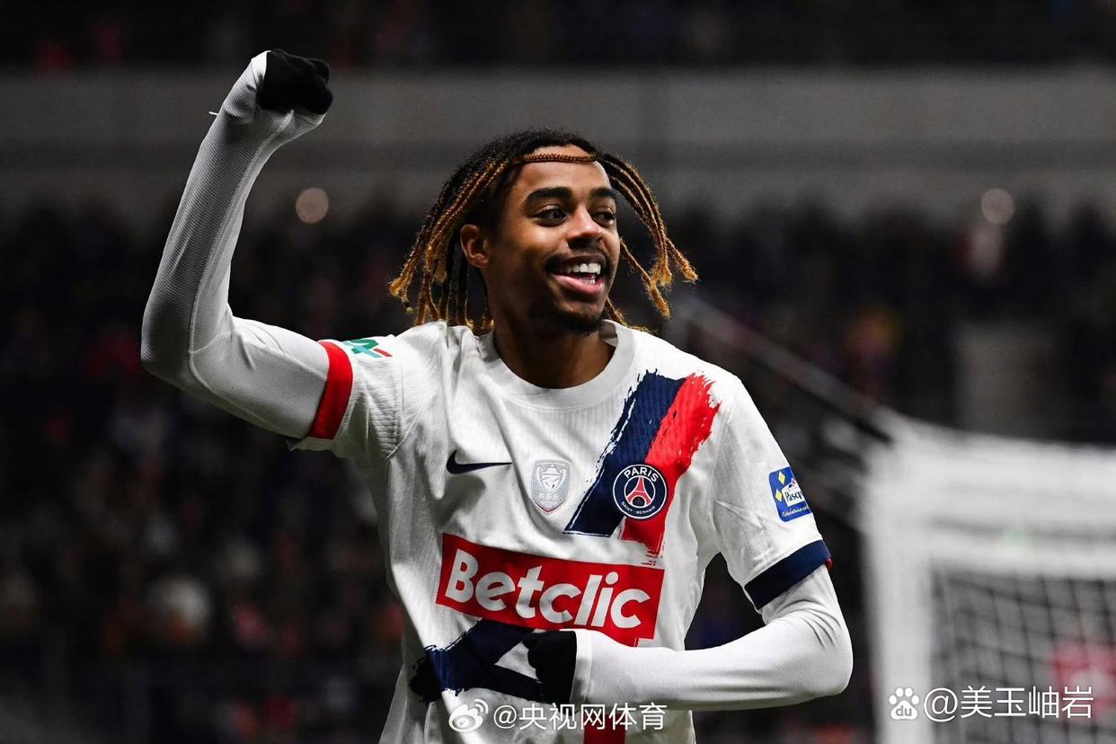 亚博-包含德罗巴回归赛场，势不可挡首场状态亮眼，掘金观众沸腾！的词条